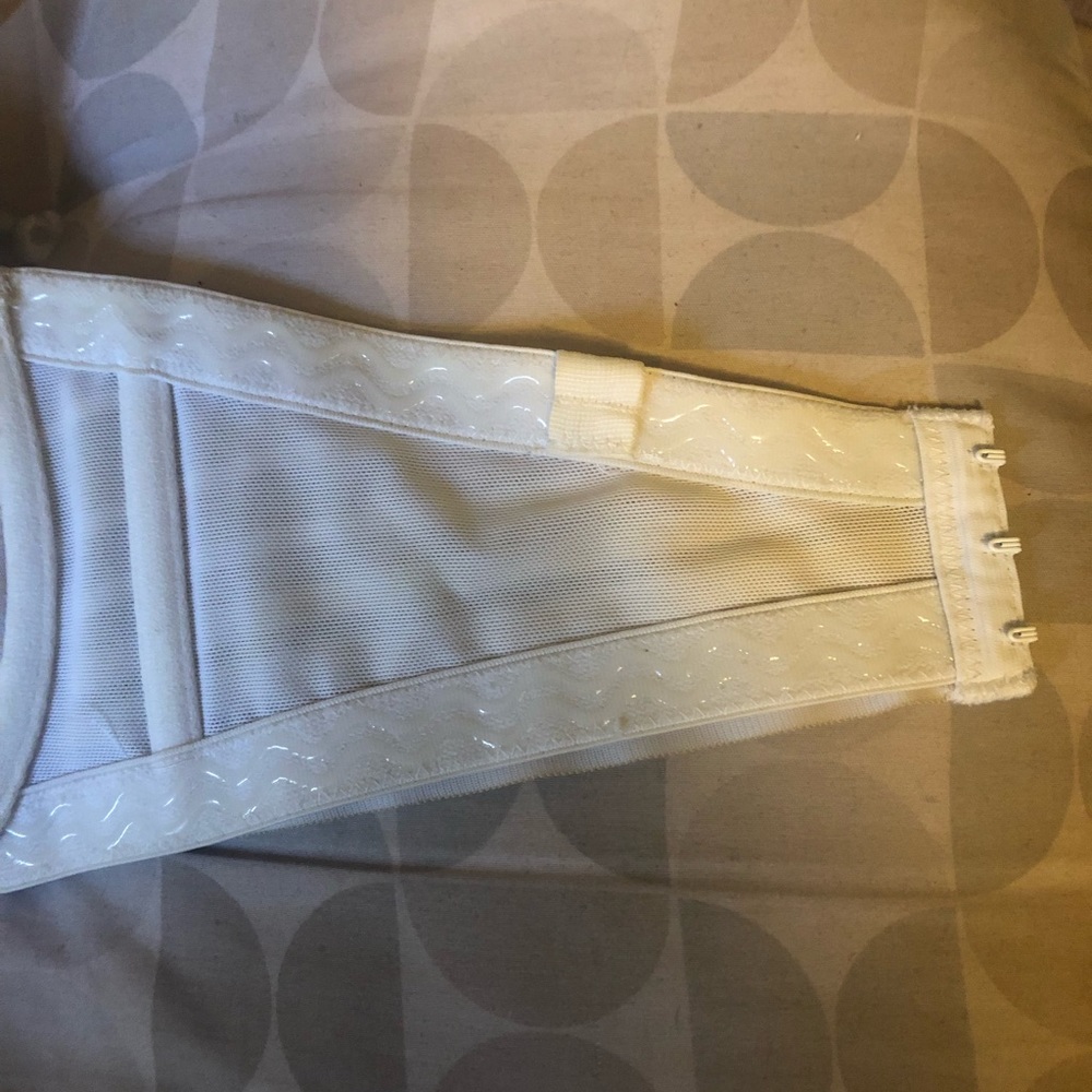Liz Claiborne Sexxxy Y2K White 5-Way Convertible Bra Detachable Straps 🥰 34H - Picture 7 of 14